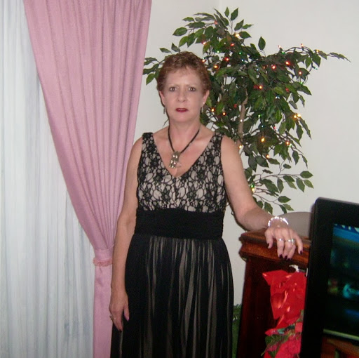 Kathleen Nichols Photo 22