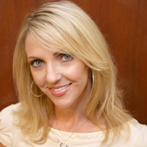 Kari Baker Photo 32