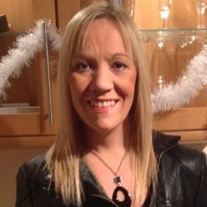 Suzanne Davies Photo 15
