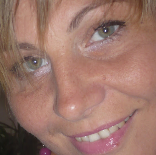 Nicole Meyer Photo 39
