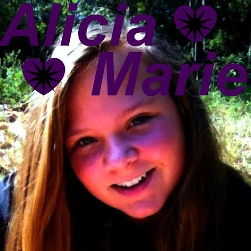 Alicia Watkins Photo 24