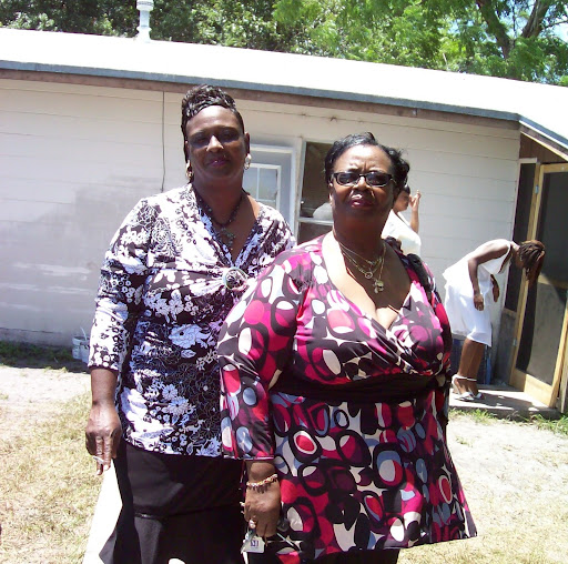 Norma Scott Photo 6