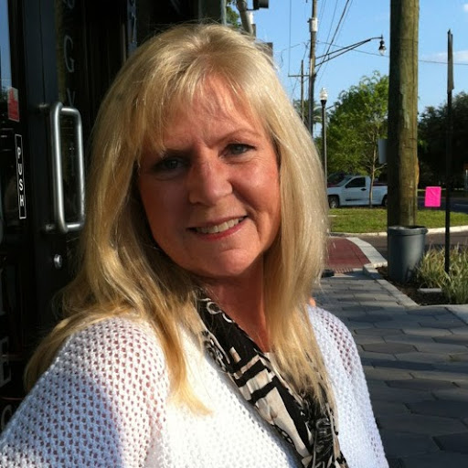 Debra Chapman Photo 25