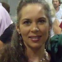 Laura Dyer Photo 39