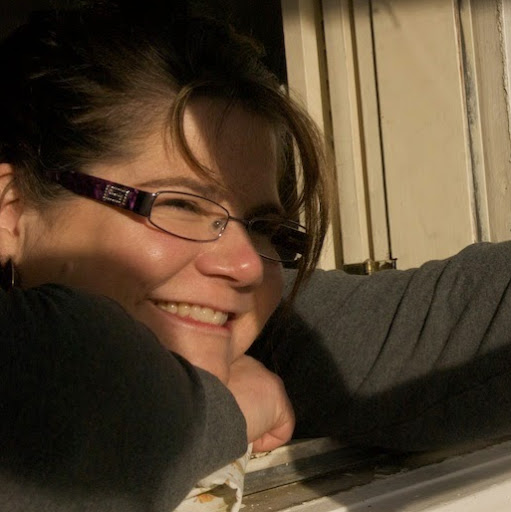 Amy Warner Photo 18
