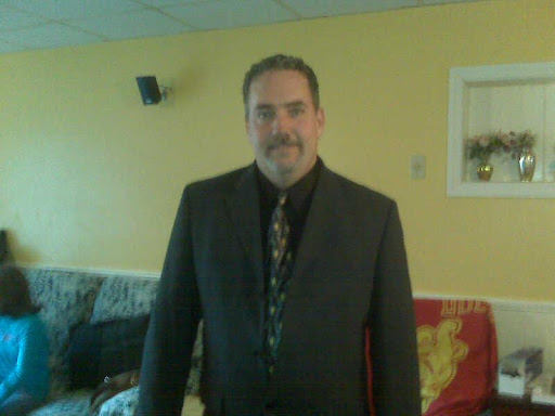 Robert Ormsby Photo 30