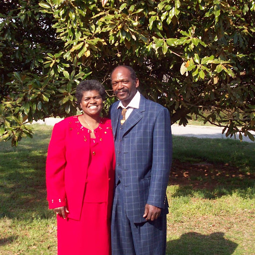 Juanita Jones Photo 32