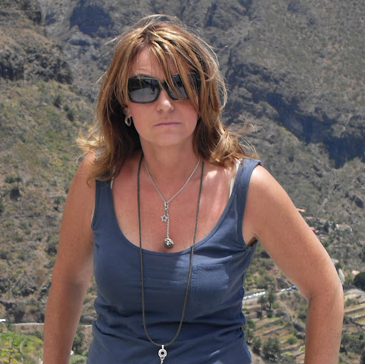Andrea Wolf Photo 36