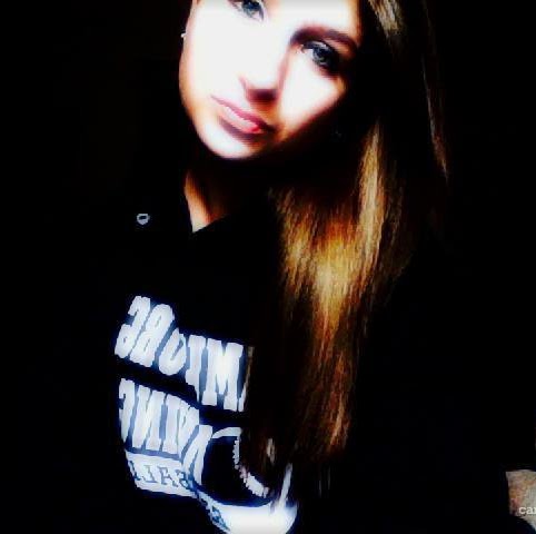 Samantha Sellers Photo 15