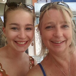 Karen Alford Photo 15