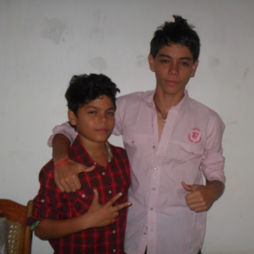 Luis Valera Photo 9