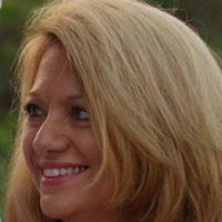 Crystal Lester Photo 6
