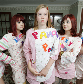 Sally Holmes Photo 31