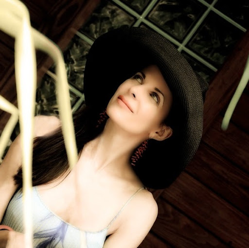 Victoria Guthrie Photo 4