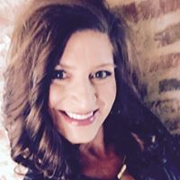 Lisa Hebert Photo 16