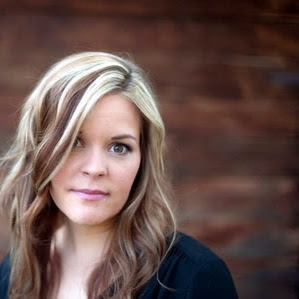 Sara Palmer Photo 12