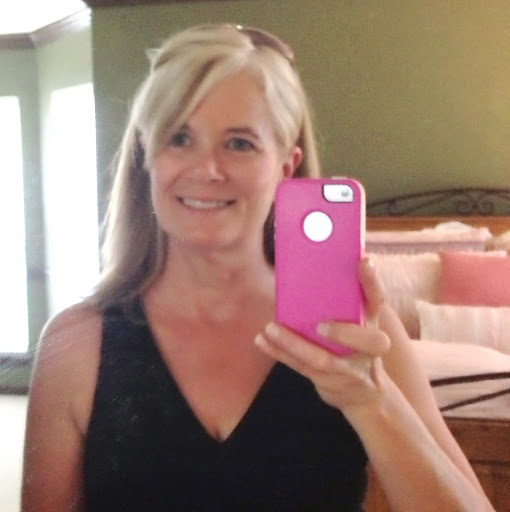 Sharon Wyatt Photo 27