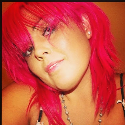 Ellie Higgins Photo 10