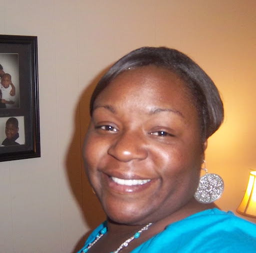 Michele Woods Photo 43