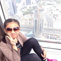Desiree Flores Photo 15