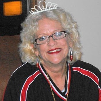 Connie Dowling Photo 7