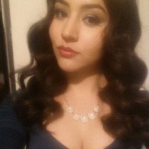 Karen Acosta Photo 8