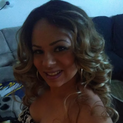 Rachel Foster Photo 29
