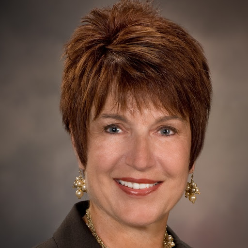 Toni Clark Photo 4