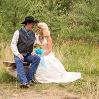Lisa Watkins Photo 33