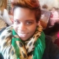 Michelle Echols Photo 27