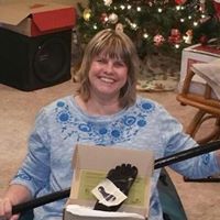 Julie Qualls Photo 20