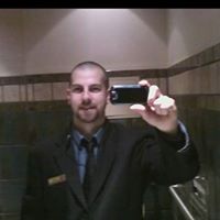 Jeremy Hatch Photo 22