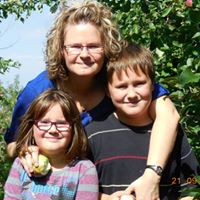 Sandra Nadeau Photo 12