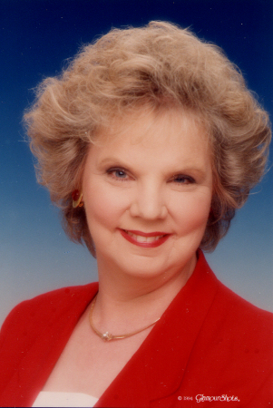 Carolyn Cheek Photo 21