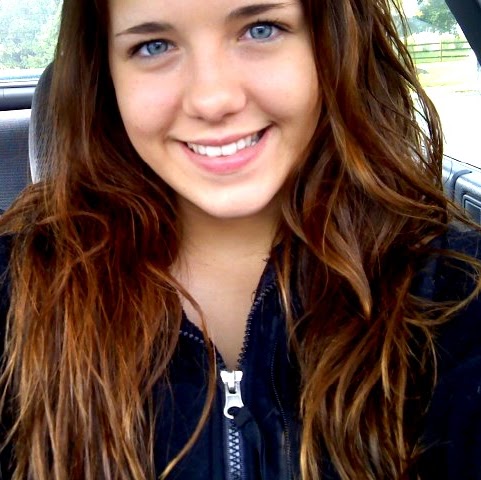 Amanda Jones Photo 29