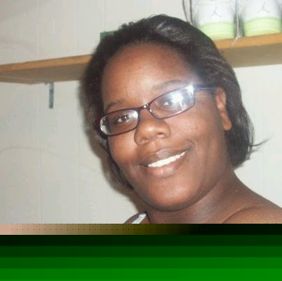 Velma Moore Photo 16