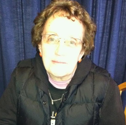 Barbara Lutz Photo 35