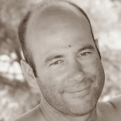 Alberto Fernandez Photo 50