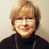 Suzanne Daniel Photo 20