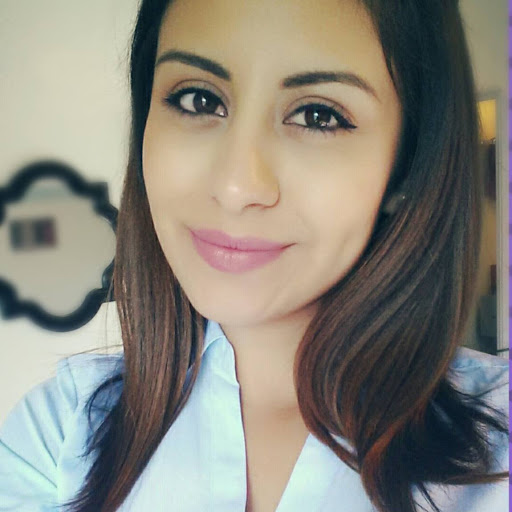 Yesenia Garcia Photo 14