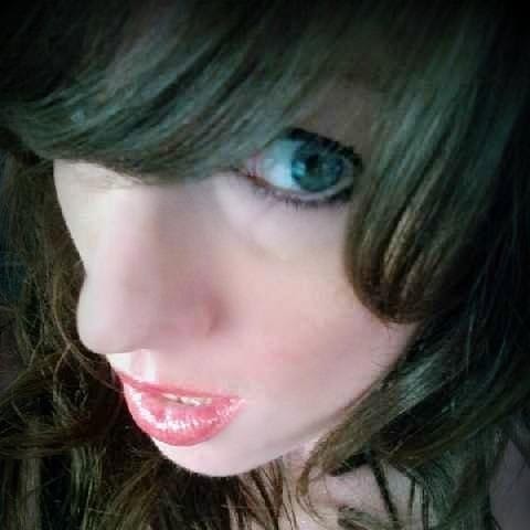 Julia Moody Photo 31