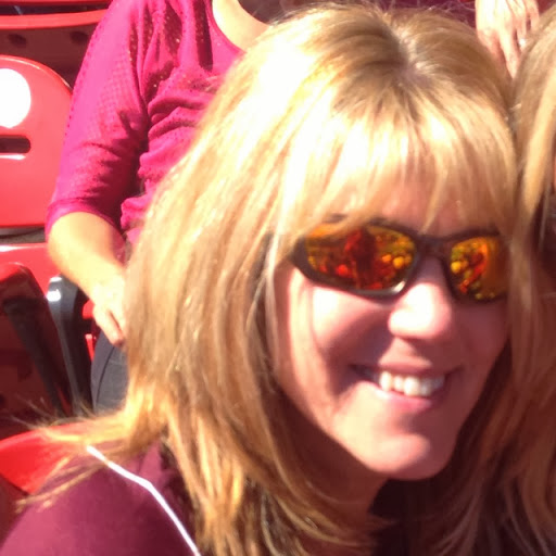 Laurie King Photo 22