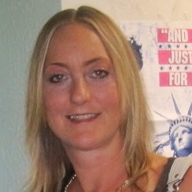 Michele Miles Photo 36