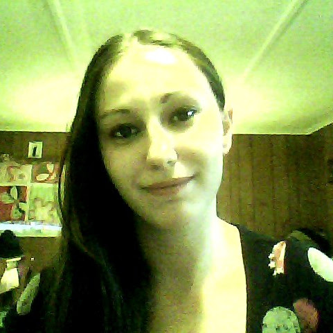 Amanda Rodrigue Photo 24