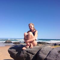 Emily Sharpe Photo 27
