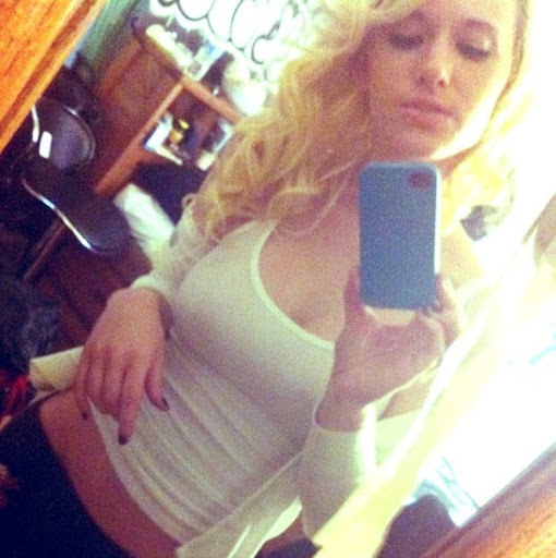 Caroline Garrison Photo 2