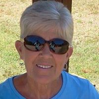 Julie Crenshaw Photo 23
