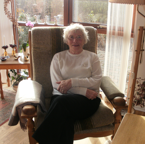 Lillian Hansen Photo 30