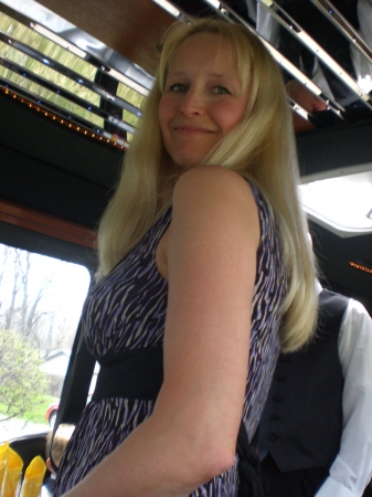 Dawn Williamson Photo 28