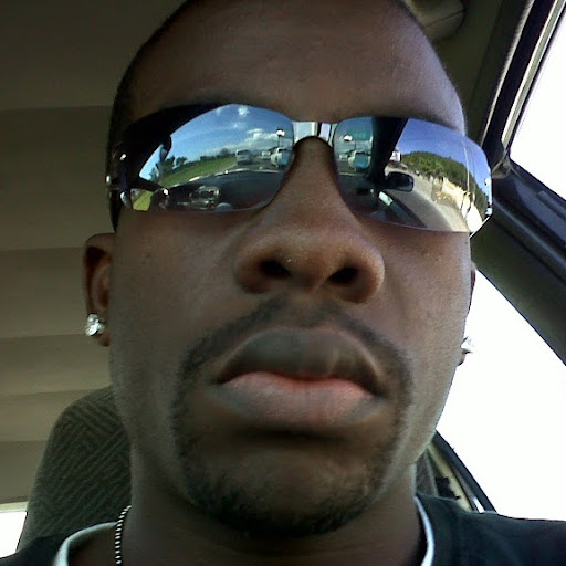 Ricardo Bennett Photo 26
